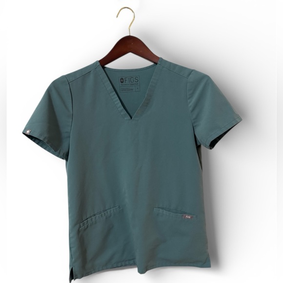 Figs Tops - ⚡️ FIGS Teal Blue Scrub Top | V-Neck | Short Sleeve